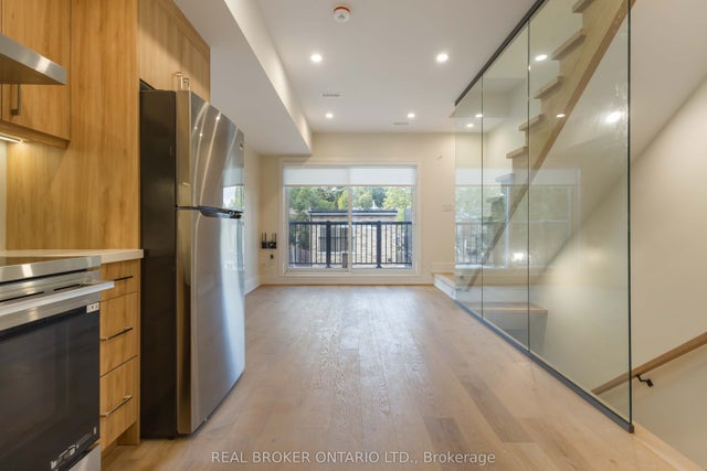 72 Jones Avenue Unit R, Toronto E01