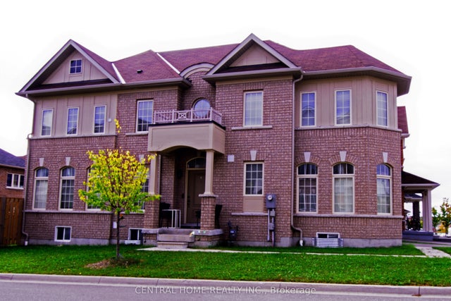 25 Camilleri Road, Ajax