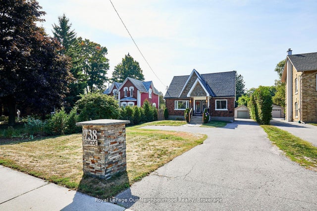 738 Simcoe Street N, Oshawa