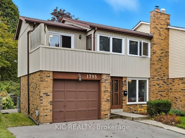 1795 Listowell Crescent, Pickering