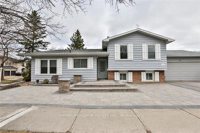 819 Jacqueline Avenue, Pickering