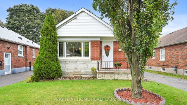 79 Oakes Avenue, Oshawa
