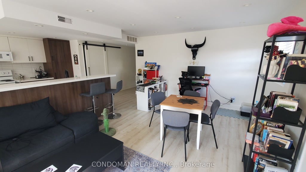 1450 Gerrard Street E 3, Toronto E01