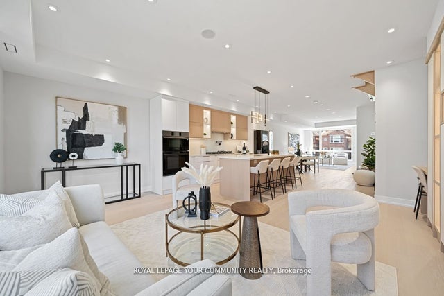 266 Westlake Avenue, Toronto E03
