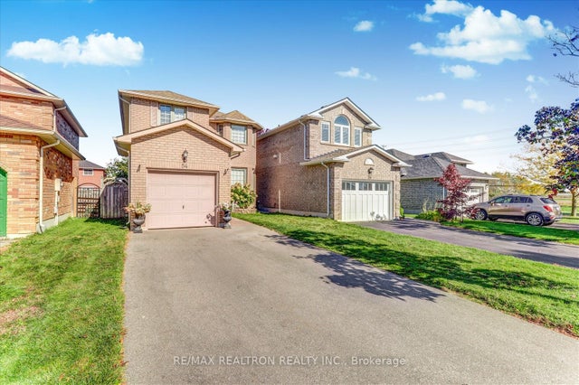 54 Stagemaster Crescent, Clarington