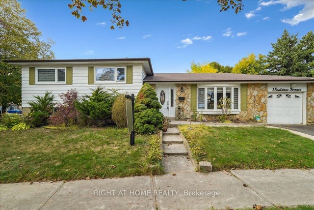 1 Sealstone Terrace, Toronto E09