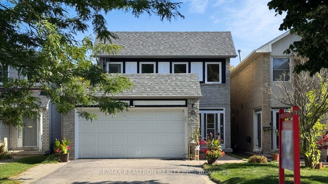 25 Greybeaver Trail, Toronto E10