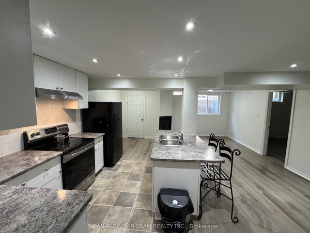 37 Wood Drive, Whitby