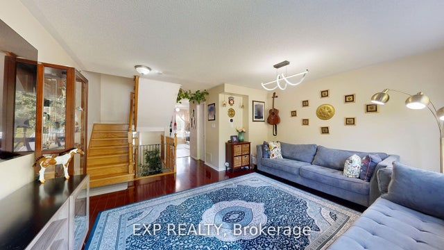 96 Conn Smythe Drive, Toronto E08