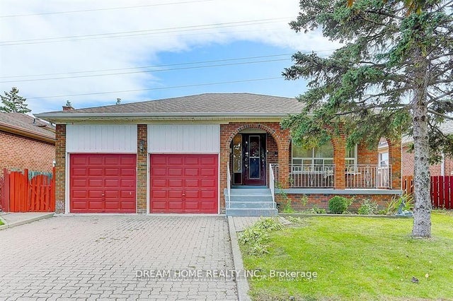 31 Lambeth Square #bsmt Room 1, Toronto E05