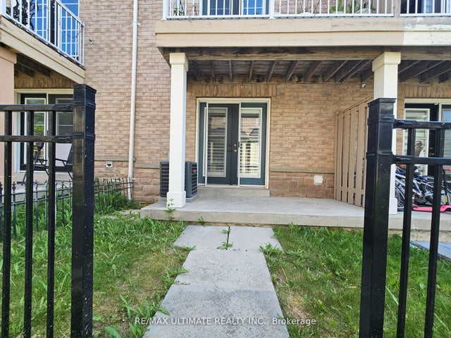 22 Webbford Street Lower, Ajax
