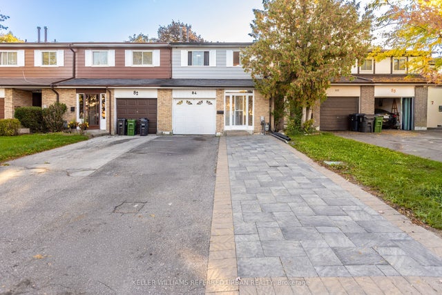 84 Lowry Square, Toronto E11