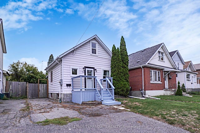 104 Park Road S, Oshawa