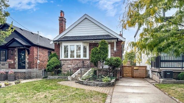 226 Donlands Avenue, Toronto E03