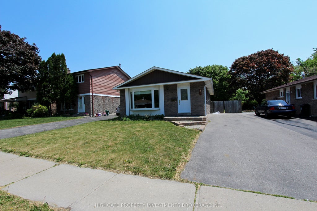 47 Snowball Crescent, Toronto E11