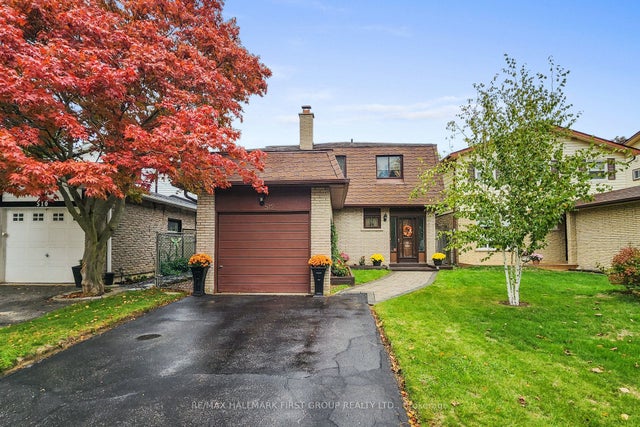 512 Creekview Circle, Pickering