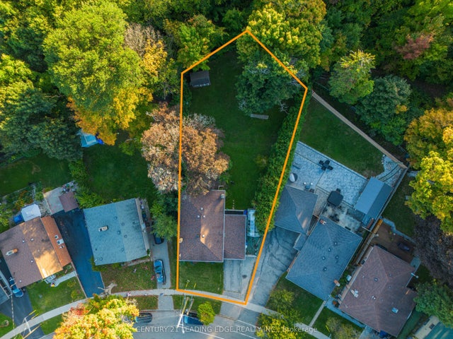 50 Meldazy Drive, Toronto E09