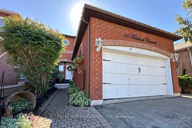 66 Fieldnest Crescent, Whitby