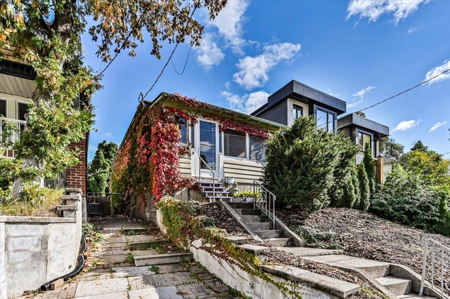 9 Everett Crescent, Toronto E03
