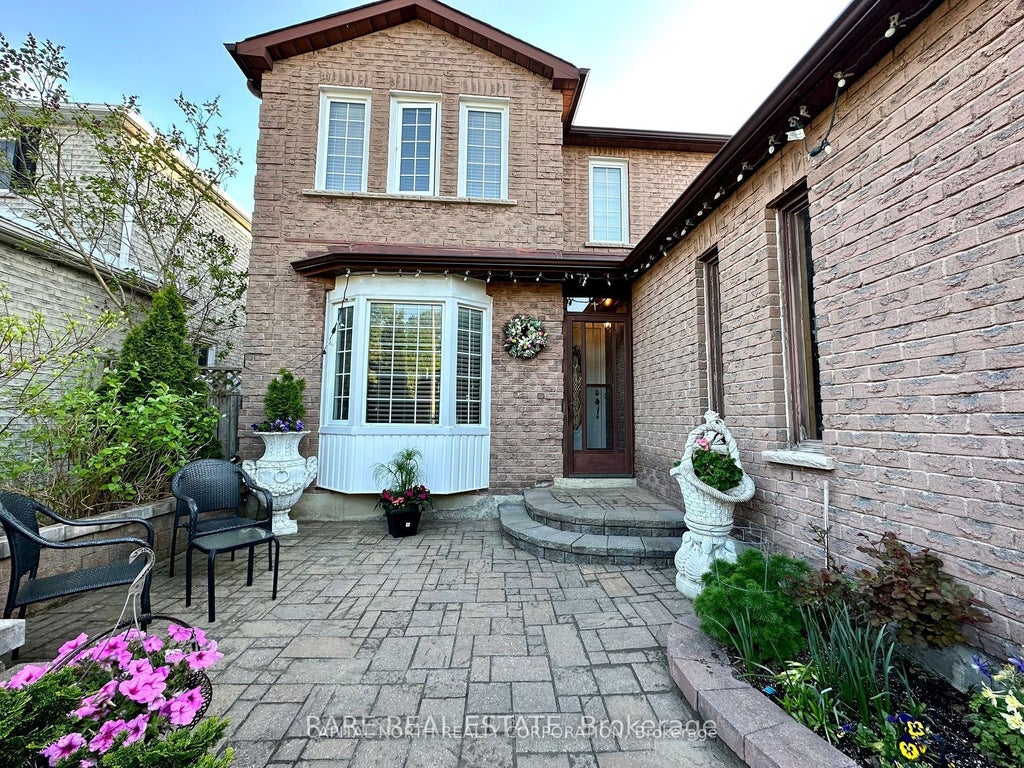 2366 Denvale Drive W Upper, Pickering