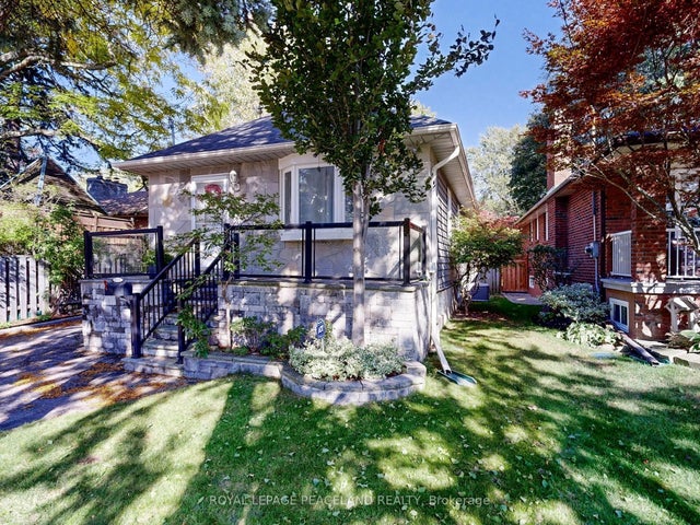 139 Scarboro Crescent, Toronto E08