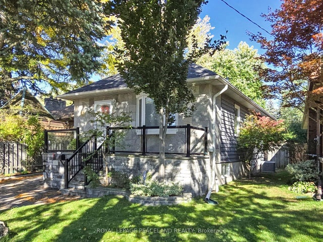 139 Scarboro Crescent, Toronto E08