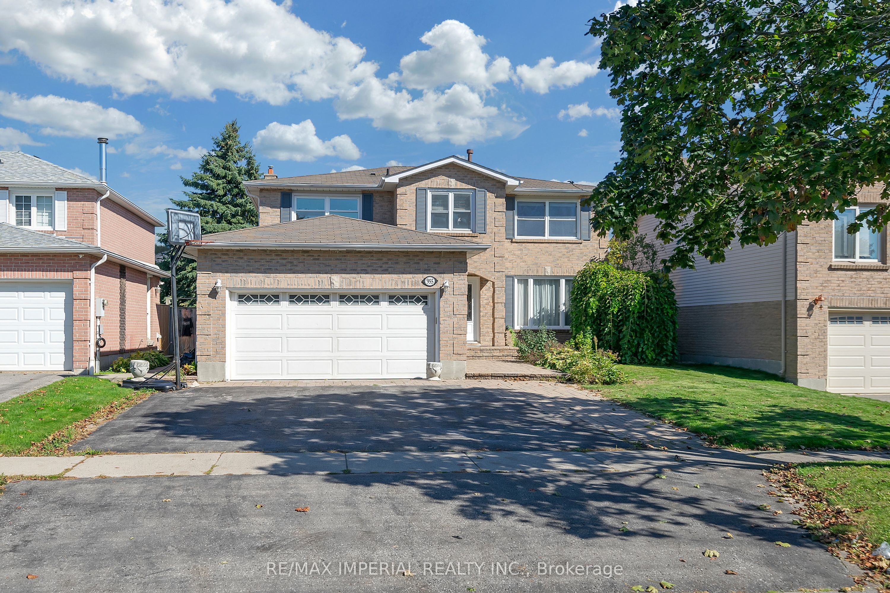 Featured Listing Image