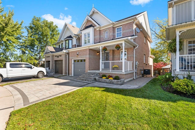 62 Ipswich Place, Whitby