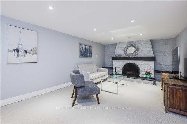 52 Tweedrock Crescent Basement, Toronto E09