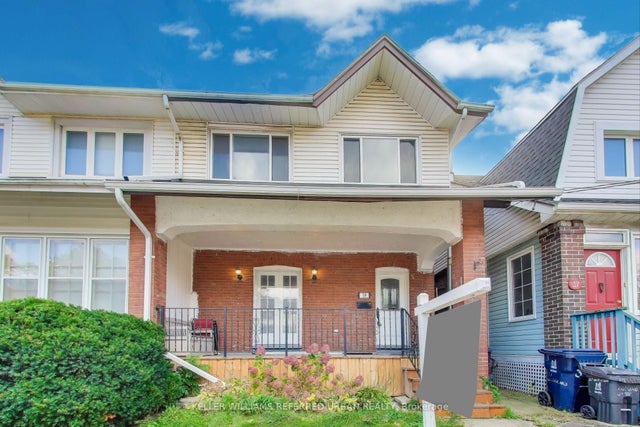 39 Eastwood Road, Toronto E02