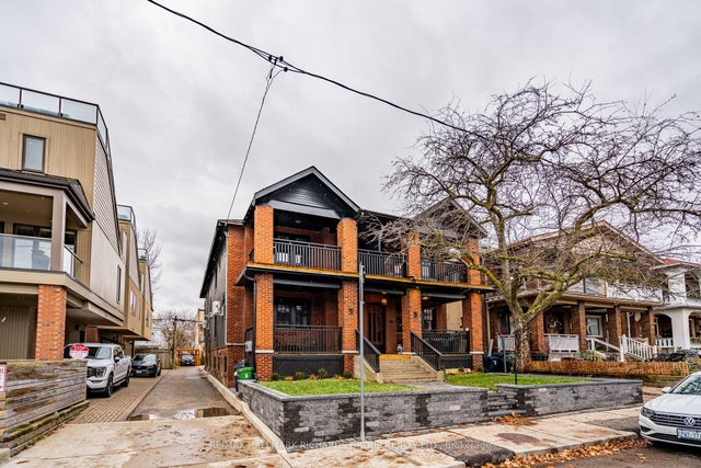 18 Wineva Avenue Upper, Toronto E02