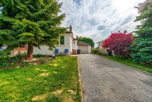 44 Armitage Drive, Toronto E04