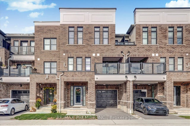 38 King William Way, Clarington