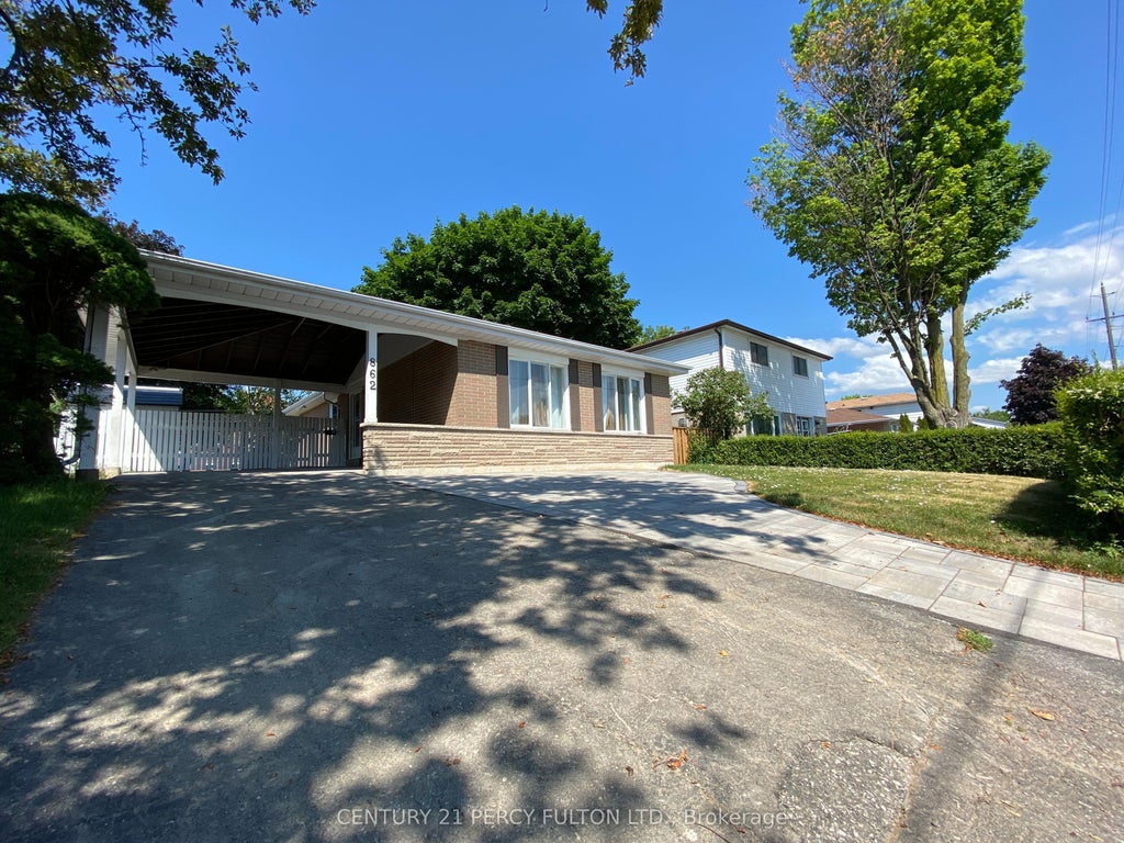 862 Liverpool Road, Pickering
