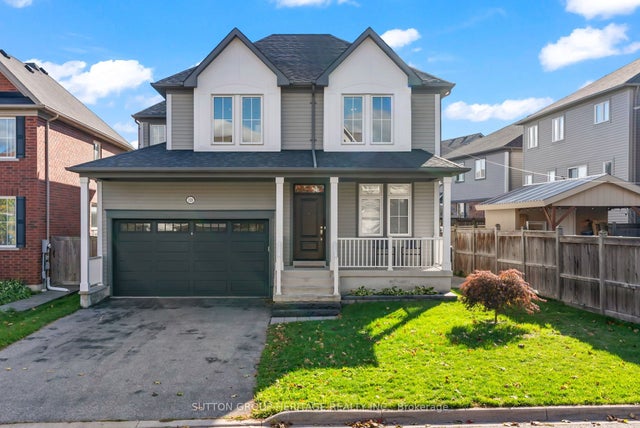 2328 Pilgrim Square, Oshawa