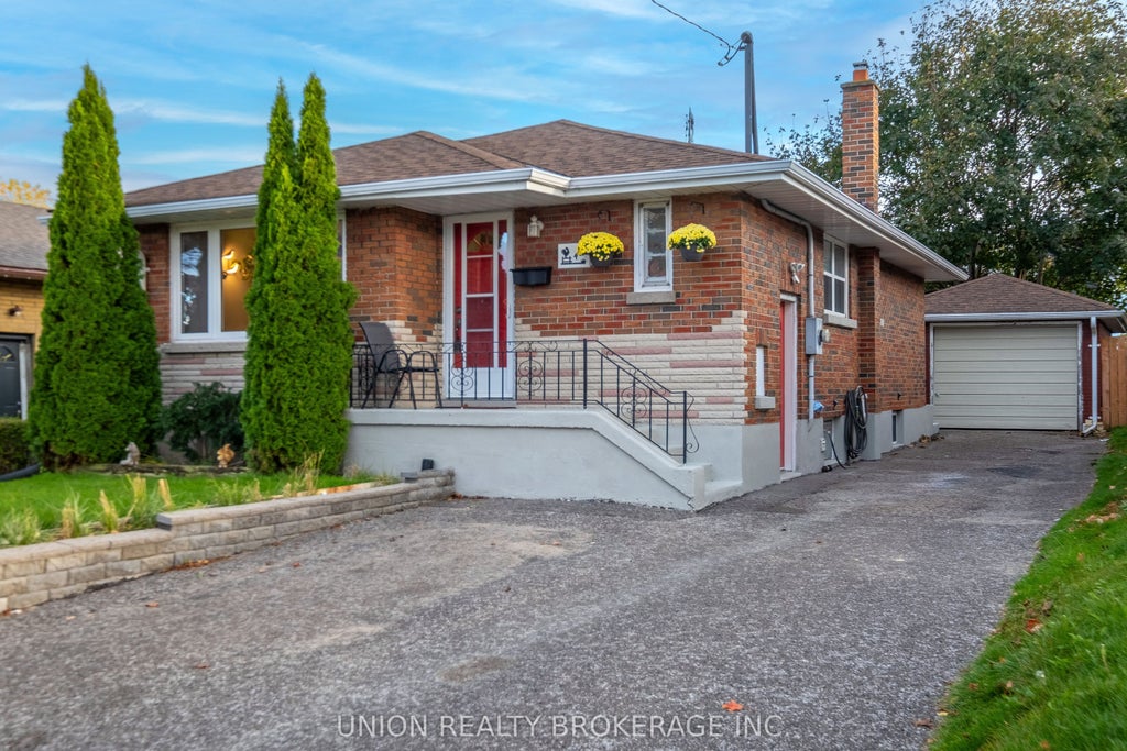 481 Lowell Avenue, Oshawa