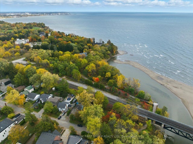 313 Dyson Road, Pickering