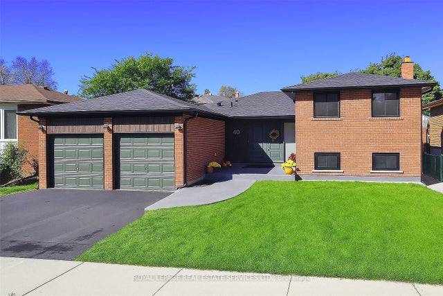 40 Darcy Magee Crescent Lower, Toronto E10
