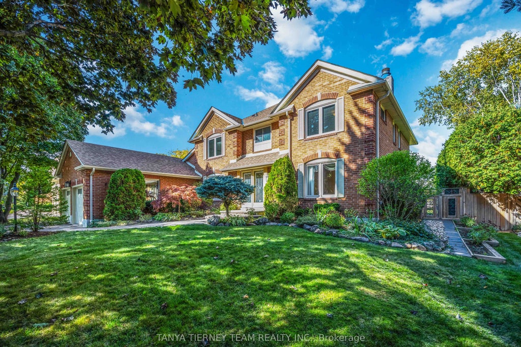 6 Lyndhurst Crescent, Whitby