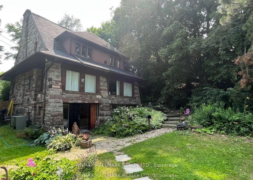 104 Ridgewood Road Upper, Toronto E10