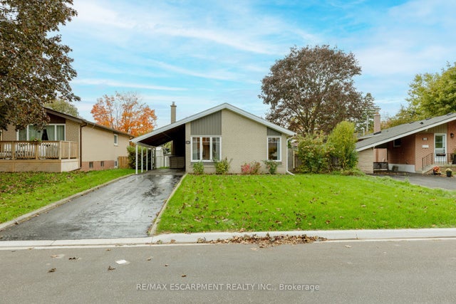 856 Chapleau Drive, Pickering