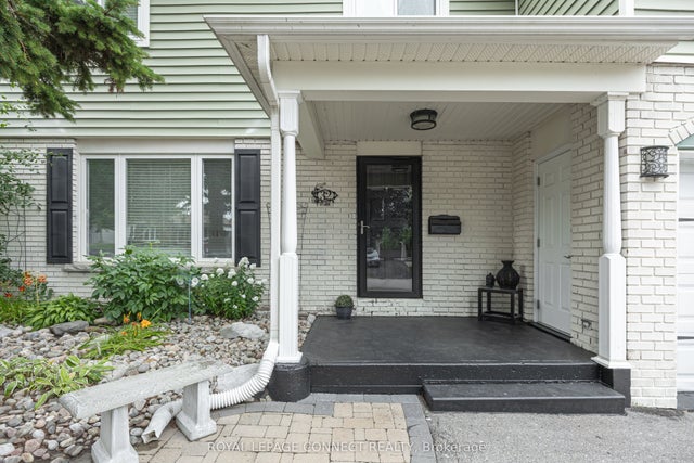 32 Harland Crescent, Ajax
