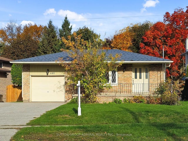 680 Adelaide Avenue E, Oshawa