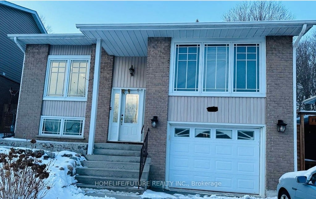 481 Paddington Crescent Main, Oshawa