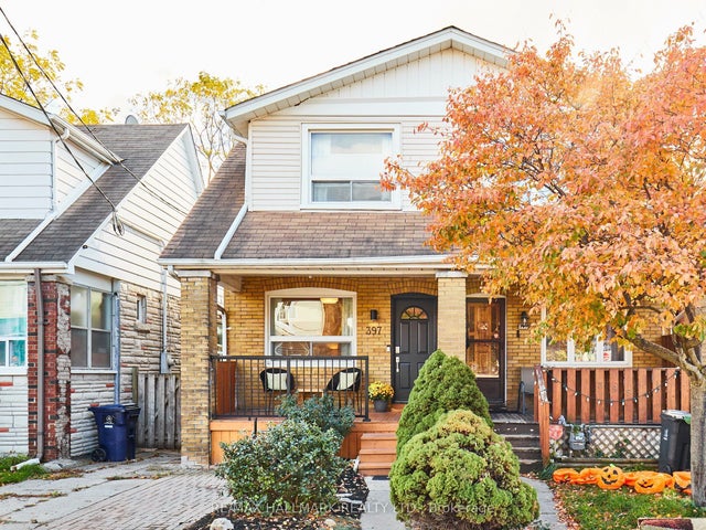 397 Sammon Avenue, Toronto E03