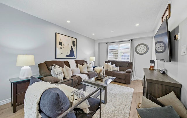 73 Cecil Found Crescent, Clarington