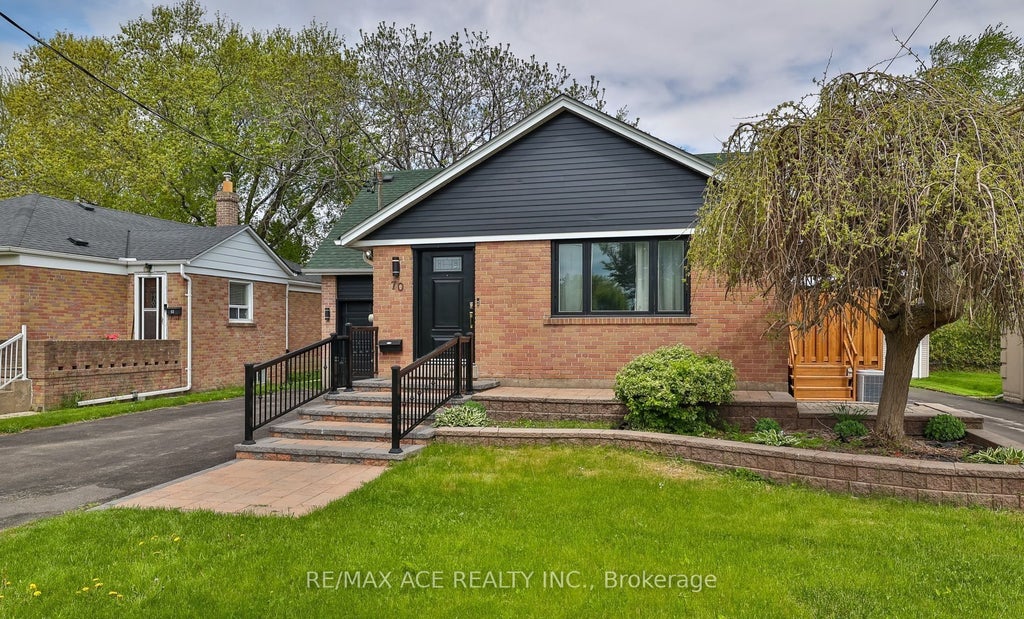 70 Colonial Avenue Bsmt, Toronto E08