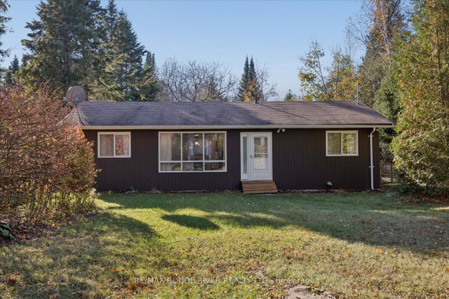 16 Blumenweg Crescent, Scugog