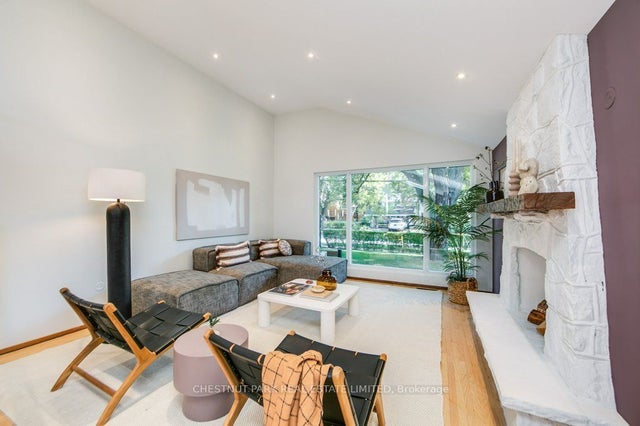 44 Brookridge Drive, Toronto E09