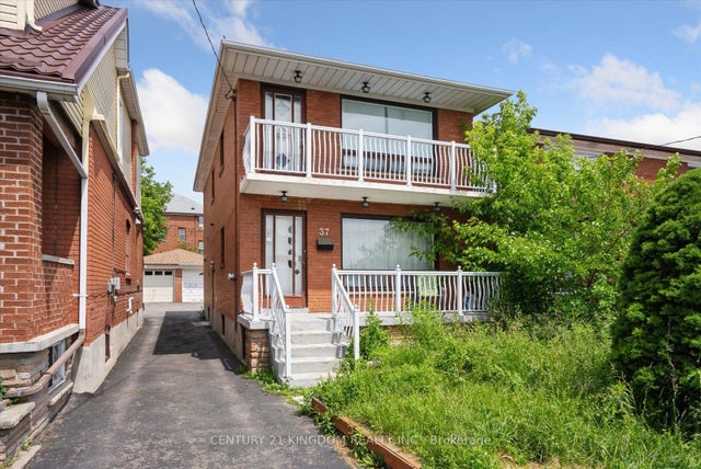 37 Robinson Avenue Lower, Toronto E06